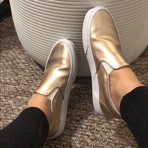Metallic slip on Vans